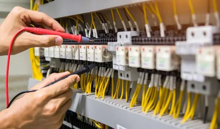 Electrical Work in Singapore: Costs, Licensing Rules and Why You Must Use an LEW